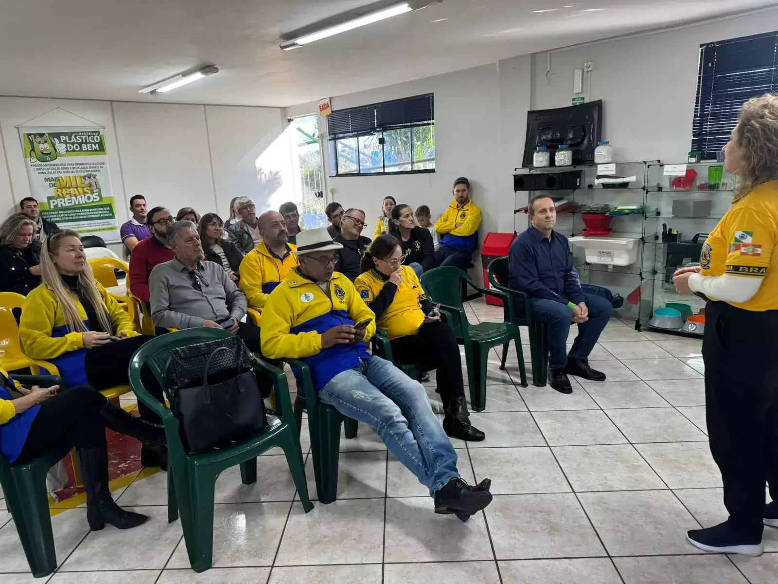 Xanxerê sedia encontro estratégico: Programa Tampinha do Bem da Alcaplas caminha para se tornar modelo nacional de reciclagem